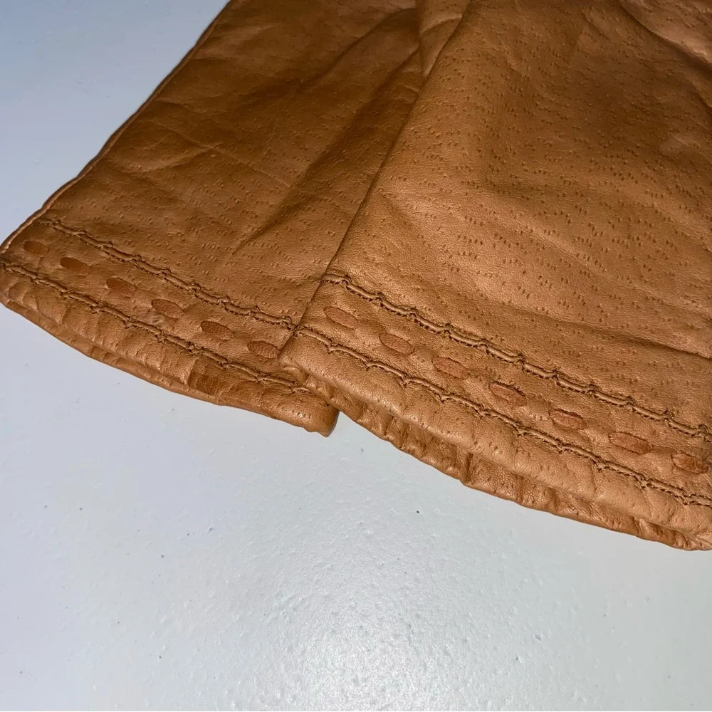 Vintage 1960s 100% Top Grain Cowhide Leather Gloves Light Tan Camel Lined S / M